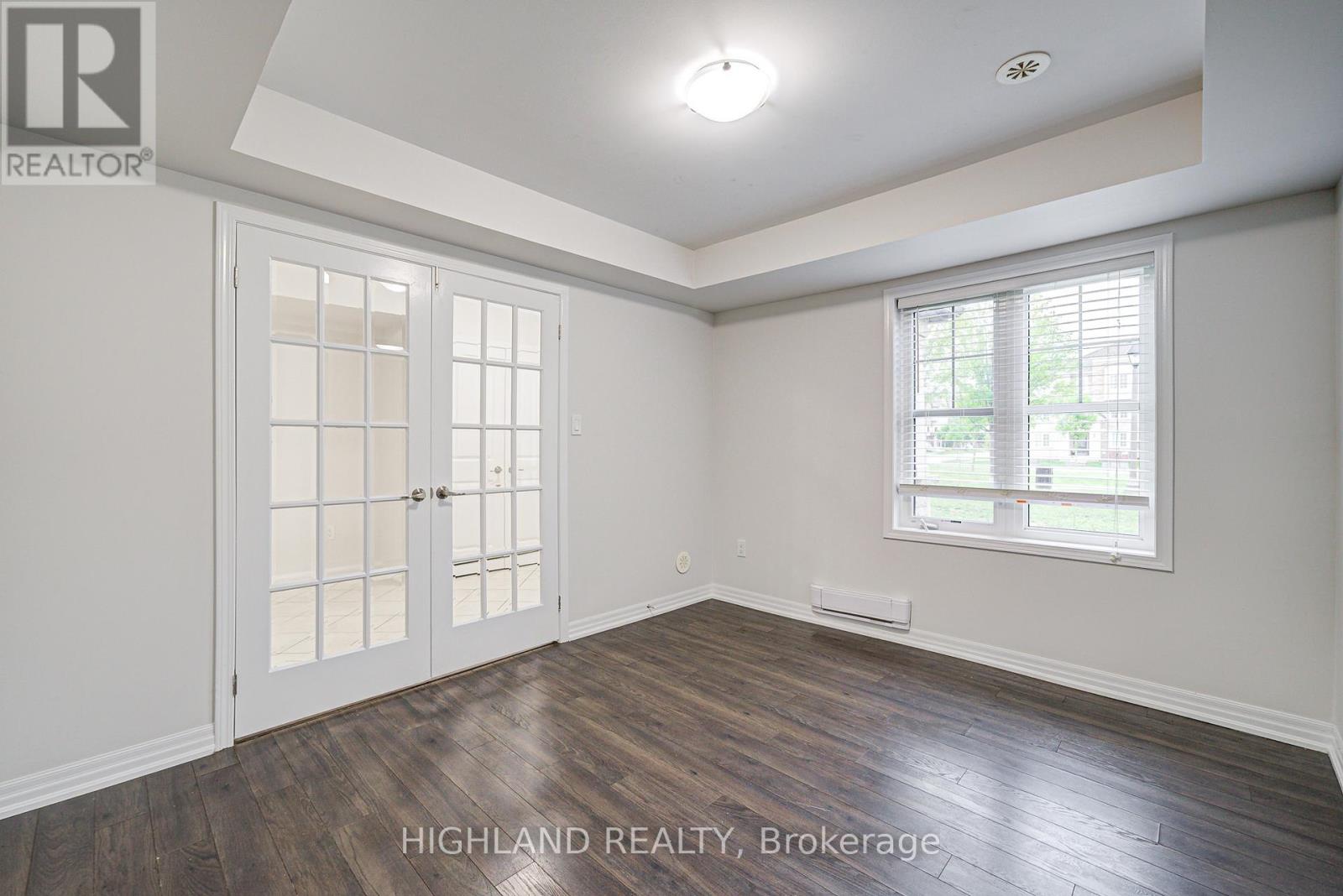 4 - 265 Ellen Davidson Drive, Oakville, Ontario  L6M 0V4 - Photo 5 - W13527376
