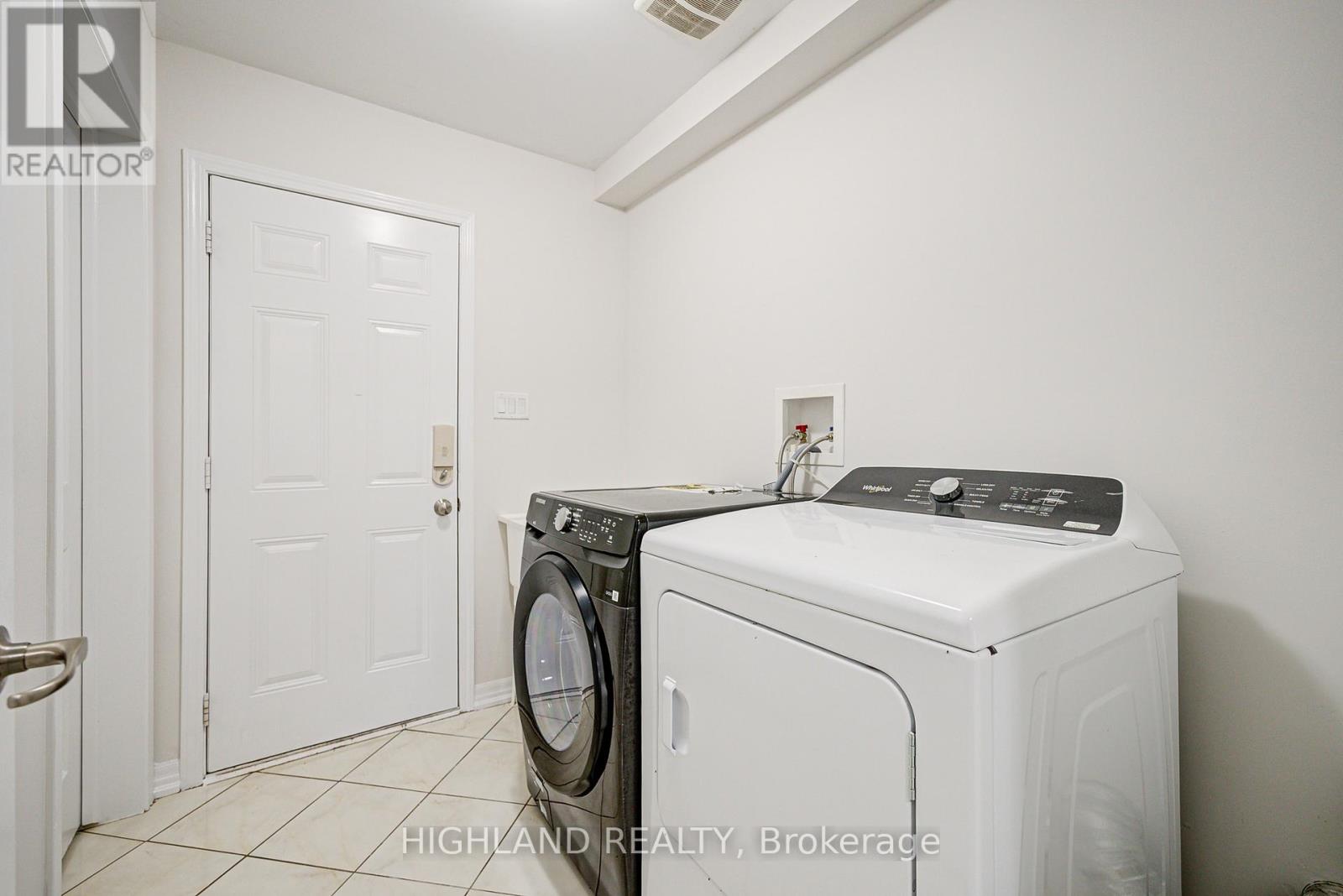 4 - 265 Ellen Davidson Drive, Oakville, Ontario  L6M 0V4 - Photo 6 - W13527376