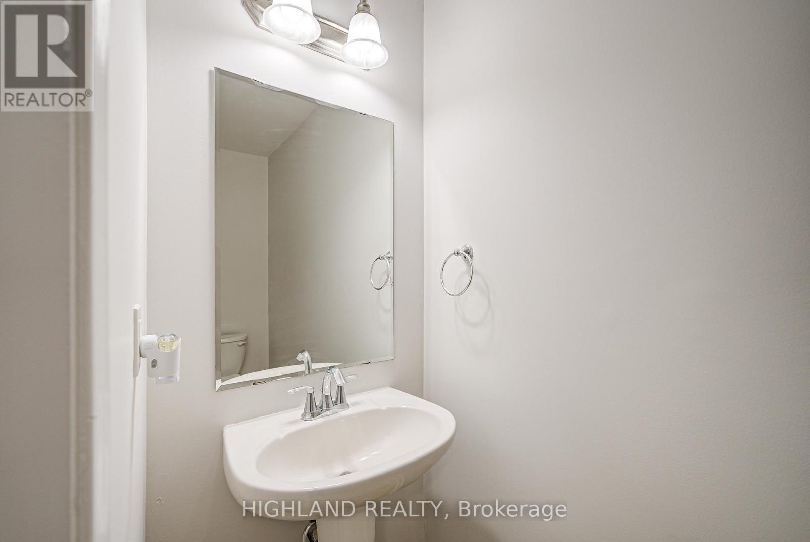 4 - 265 Ellen Davidson Drive, Oakville, Ontario  L6M 0V4 - Photo 7 - W13527376