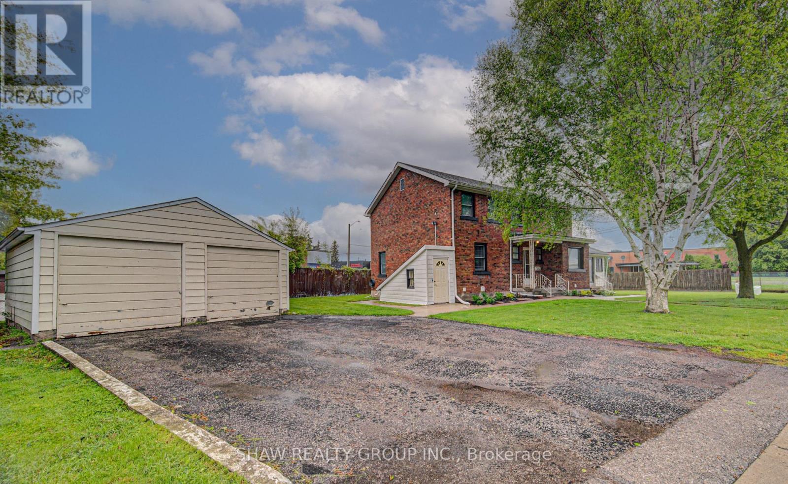 128 Pollock Avenue, Cambridge, Ontario  N1R 2C3 - Photo 2 - X13527316