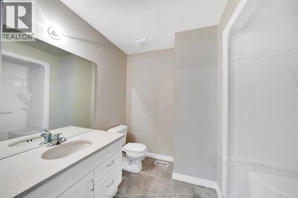 397 Hemlock Lane Unit# Main, Lakeshore, Ontario N8L 1A9 - Photo 13 - 26016119