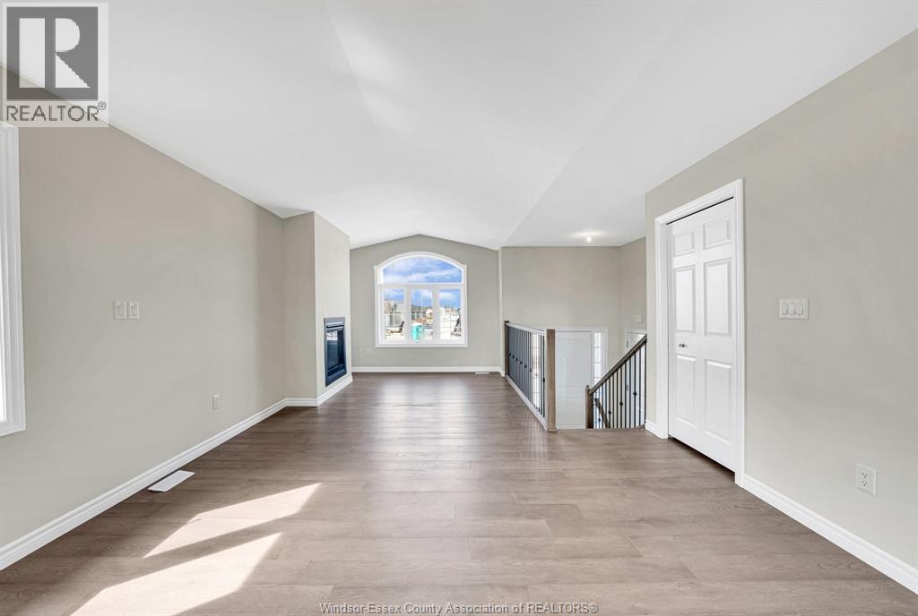 397 Hemlock Lane Unit# Main, Lakeshore, Ontario N8L 1A9 - Photo 2 - 26016119