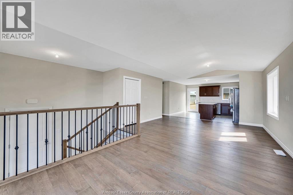 397 Hemlock Lane Unit# Main, Lakeshore, Ontario N8L 1A9 - Photo 3 - 26016119