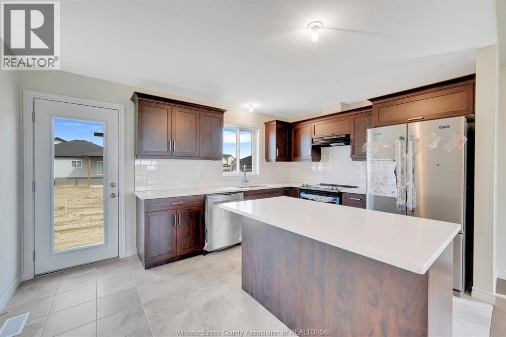 397 Hemlock Lane Unit# Main, Lakeshore, Ontario N8L 1A9 - Photo 5 - 26016119