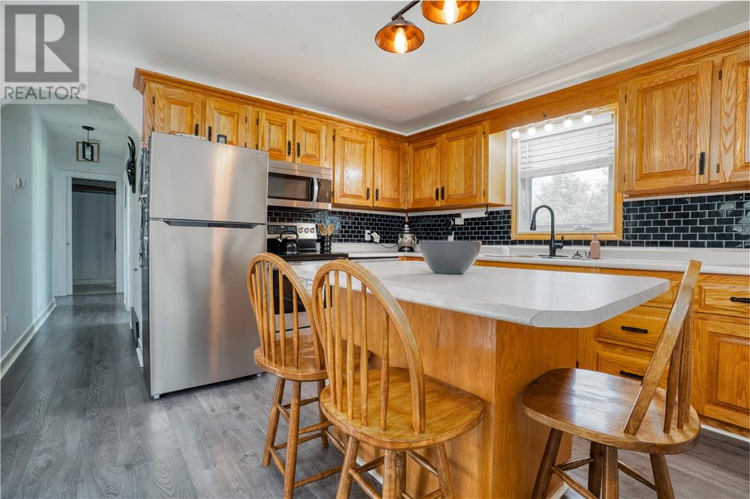 2130 Old Highway 69 N, Val Caron, Ontario P3N 1L7 - Photo 7 - 2129027