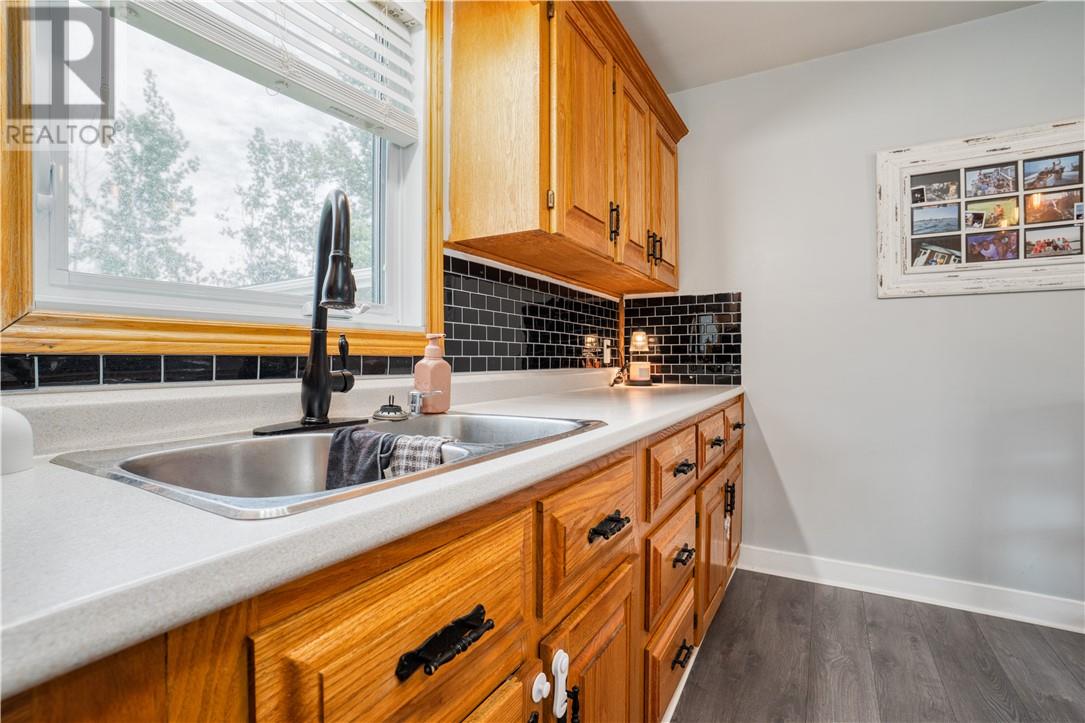 2130 Old Highway 69 N, Val Caron, Ontario P3N 1L7 - Photo 8 - 2129027