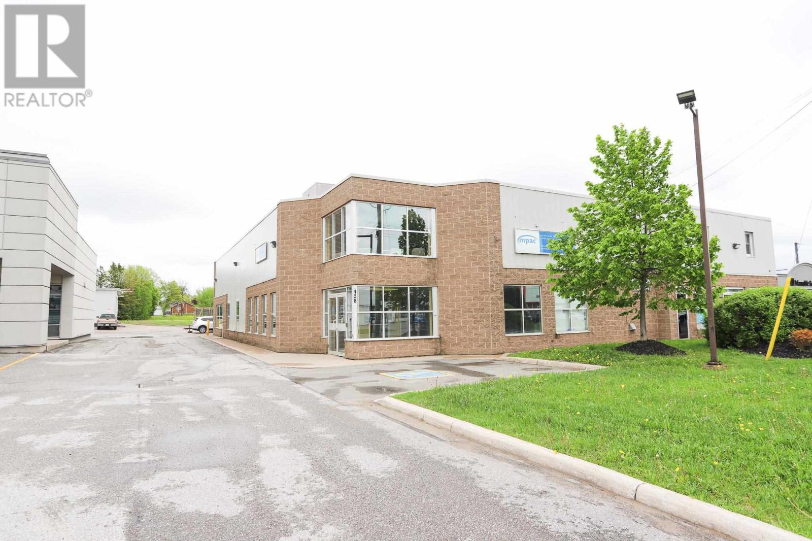 428 Pim St, Sault Ste. Marie, Ontario  P6B 2V1 - Photo 1 - SM261727