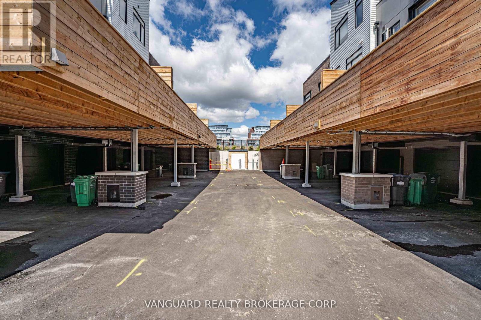 21 - 15 Lou Parsons Way, Mississauga, Ontario  L5H 0B2 - Photo 42 - W12820134