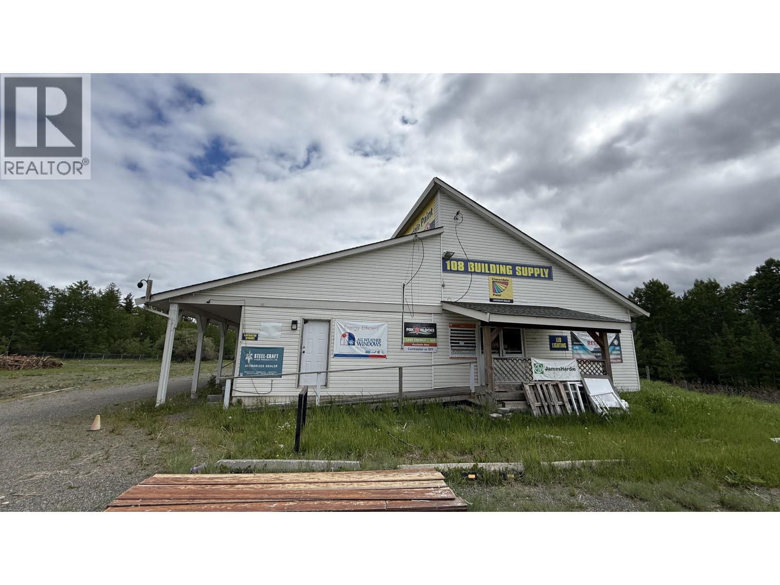4945 Easzee Drive, 108 Mile Ranch, British Columbia  V0K 2Z0 - Photo 4 - C8075364