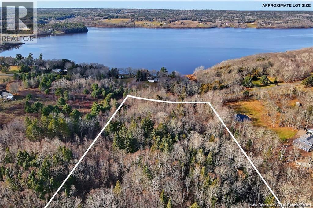 / Scenic Narrows Boulevard (Route 710), Cambridge-Narrows, New Brunswick