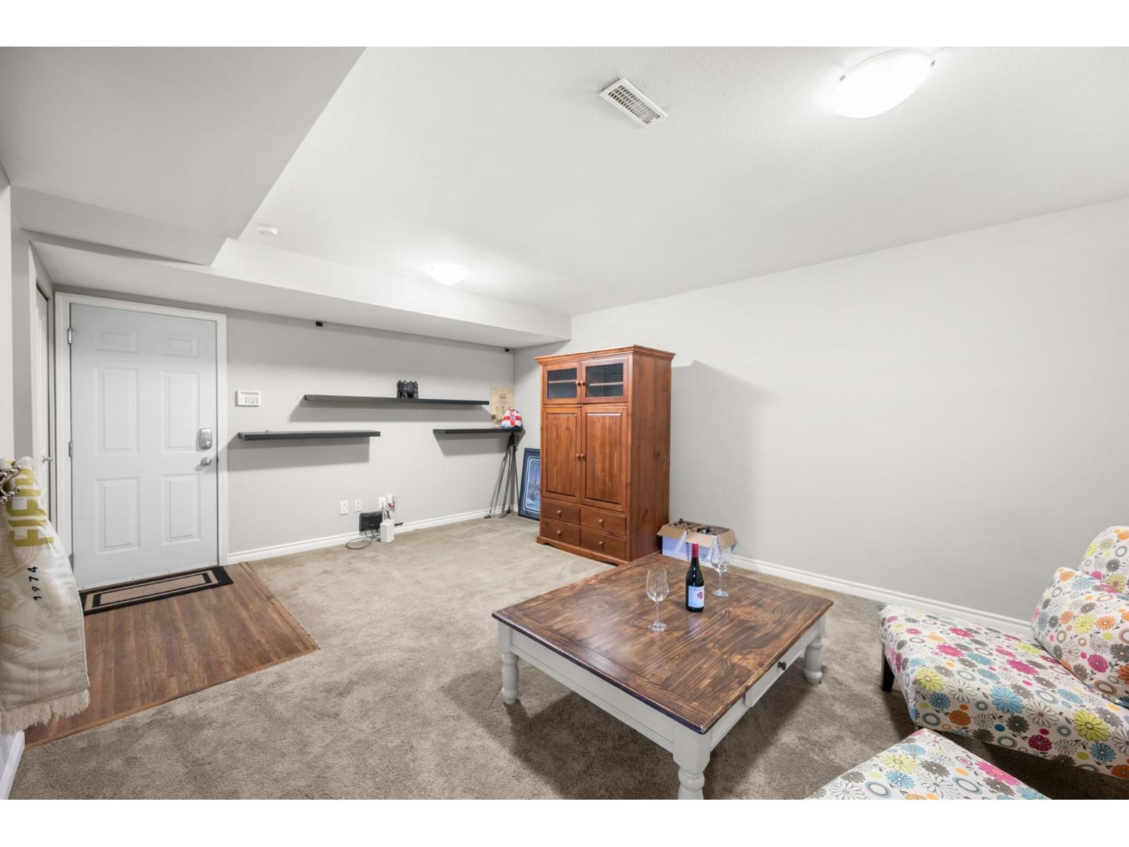Listing image 30