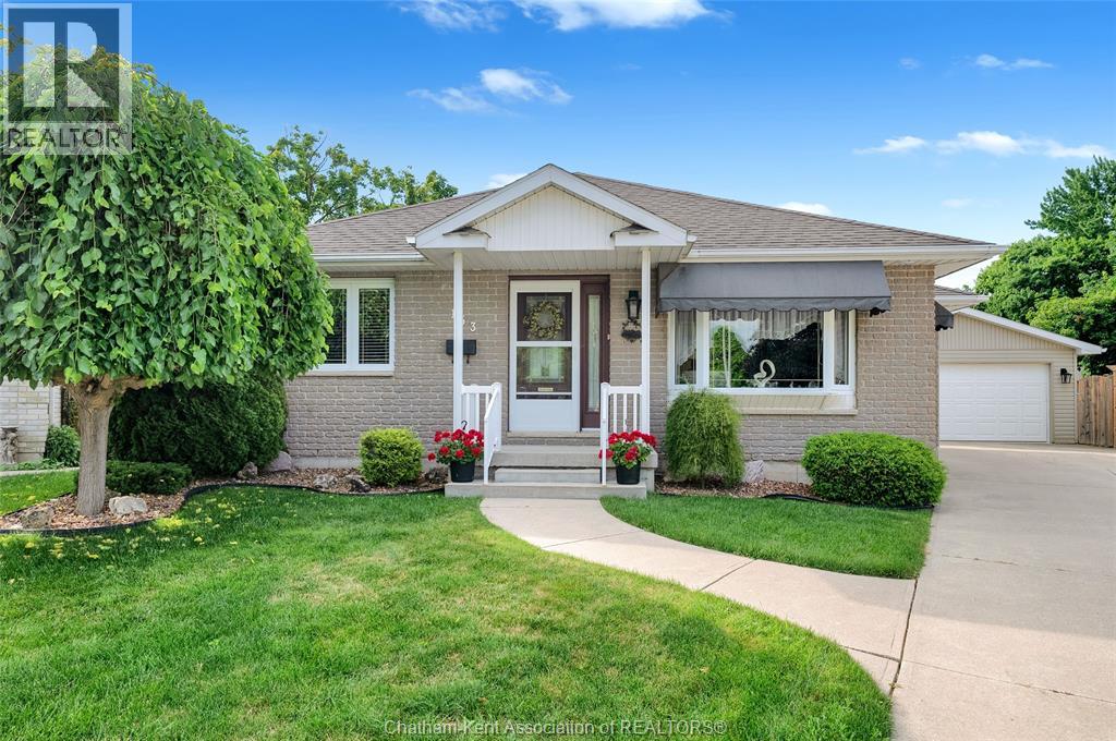 153 Primrose Lane, Chatham, Ontario  N7L 4N7 - Photo 4 - 26015865