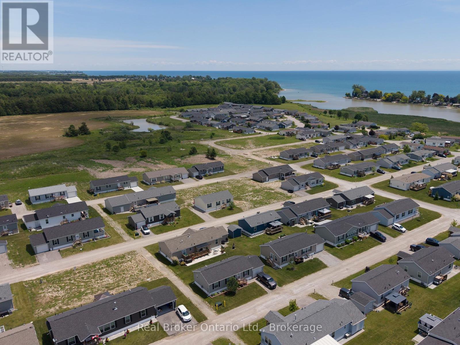 10 Bent Willow Court, Haldimand, Ontario  N0A 1L0 - Photo 2 - X13527446