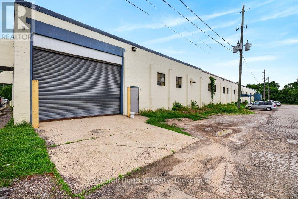 47 Head Street, Hamilton, Ontario  L9H 3H6 - Photo 16 - X13527592