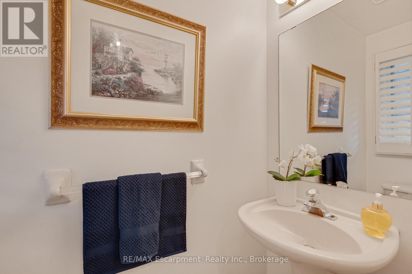 409 Jacqueline Boulevard, Hamilton, Ontario  L9B 2T4 - Photo 8 - X13527696