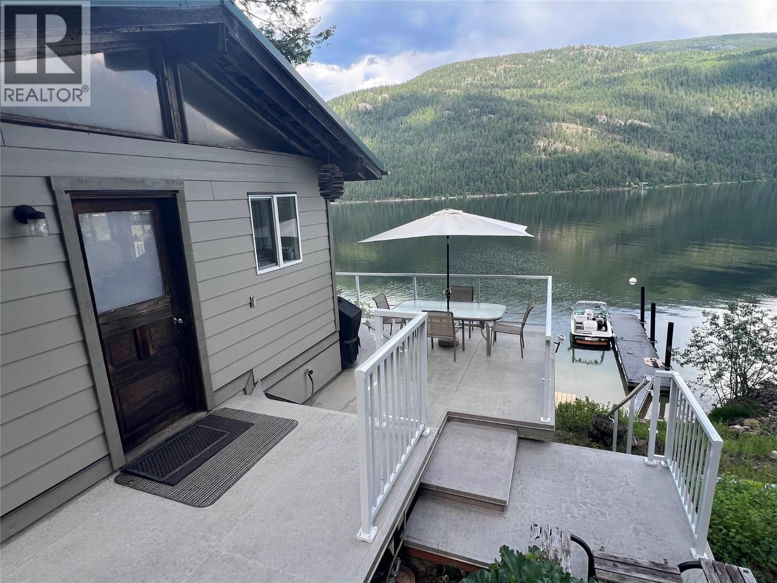 4530 Boat Access West Side, Christina Lake, British Columbia   - Photo 8 - 10393611