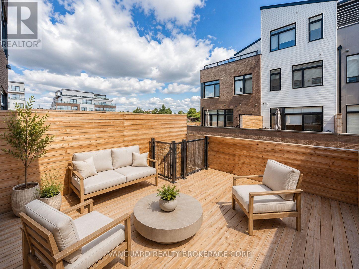 21 - 15 Lou Parsons Way, Mississauga, Ontario  L5H 0B2 - Photo 37 - W12820128