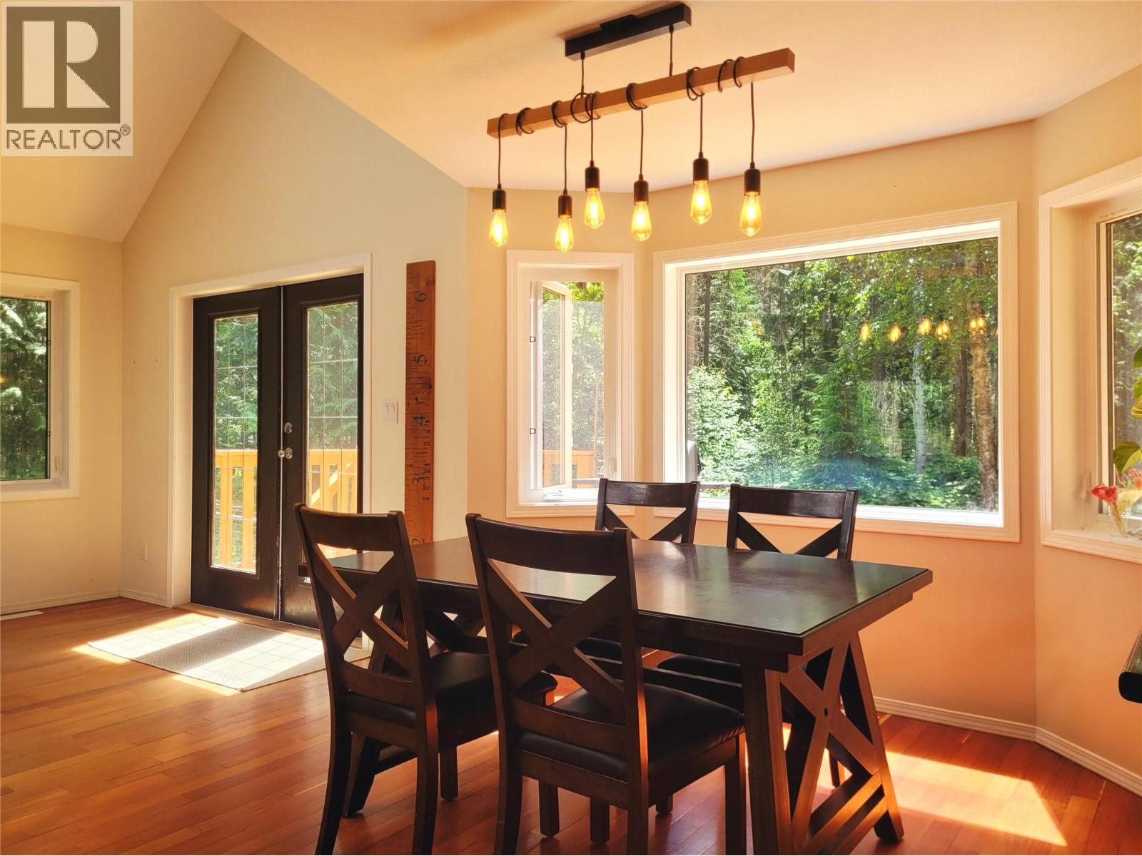 5289 Clearwater Valley Road Clearwater Photo 12 5289 Clearwater Valley Road Clearwater Photo 12