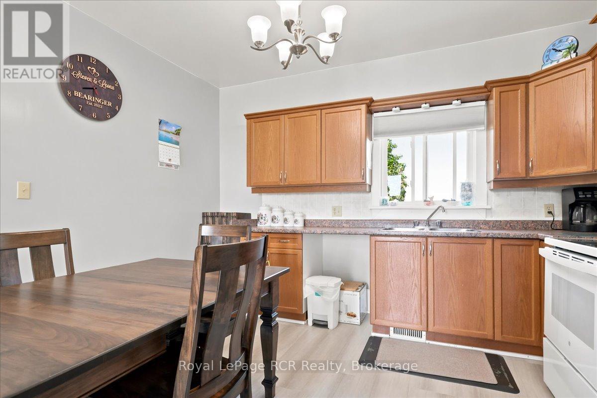 7458 Side Road 3 E, Wellington North, Ontario N0G 2L0 - Photo 13 - X13527766