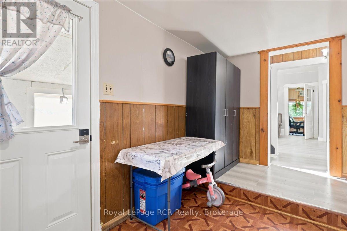 7458 Side Road 3 E, Wellington North, Ontario N0G 2L0 - Photo 19 - X13527766