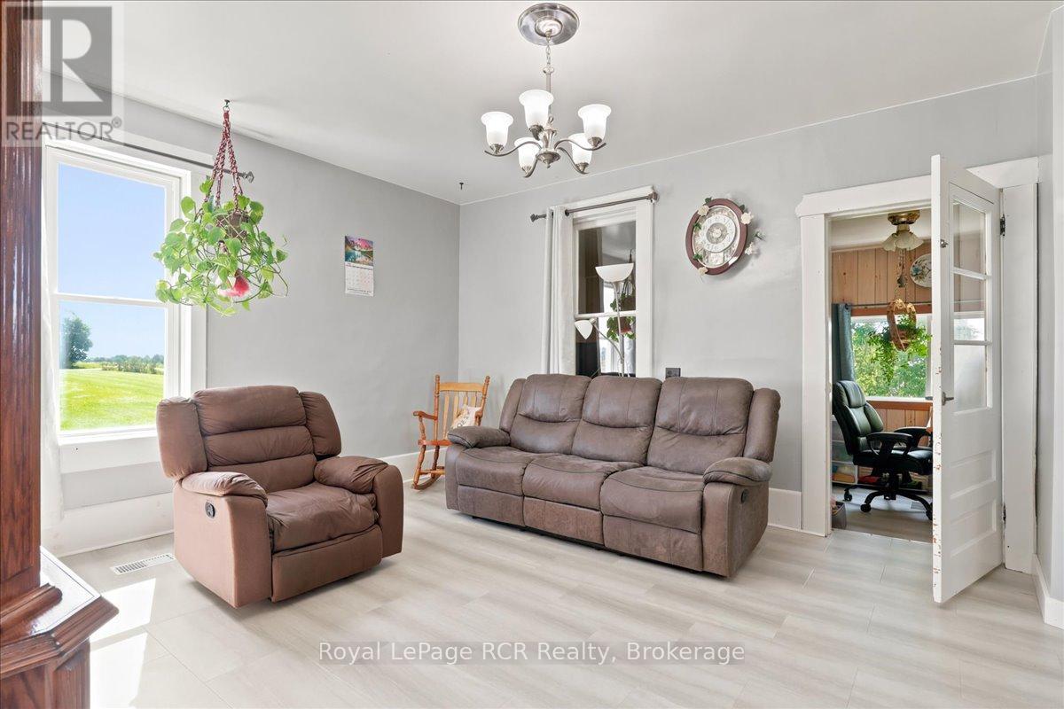 7458 Side Road 3 E, Wellington North, Ontario N0G 2L0 - Photo 23 - X13527766