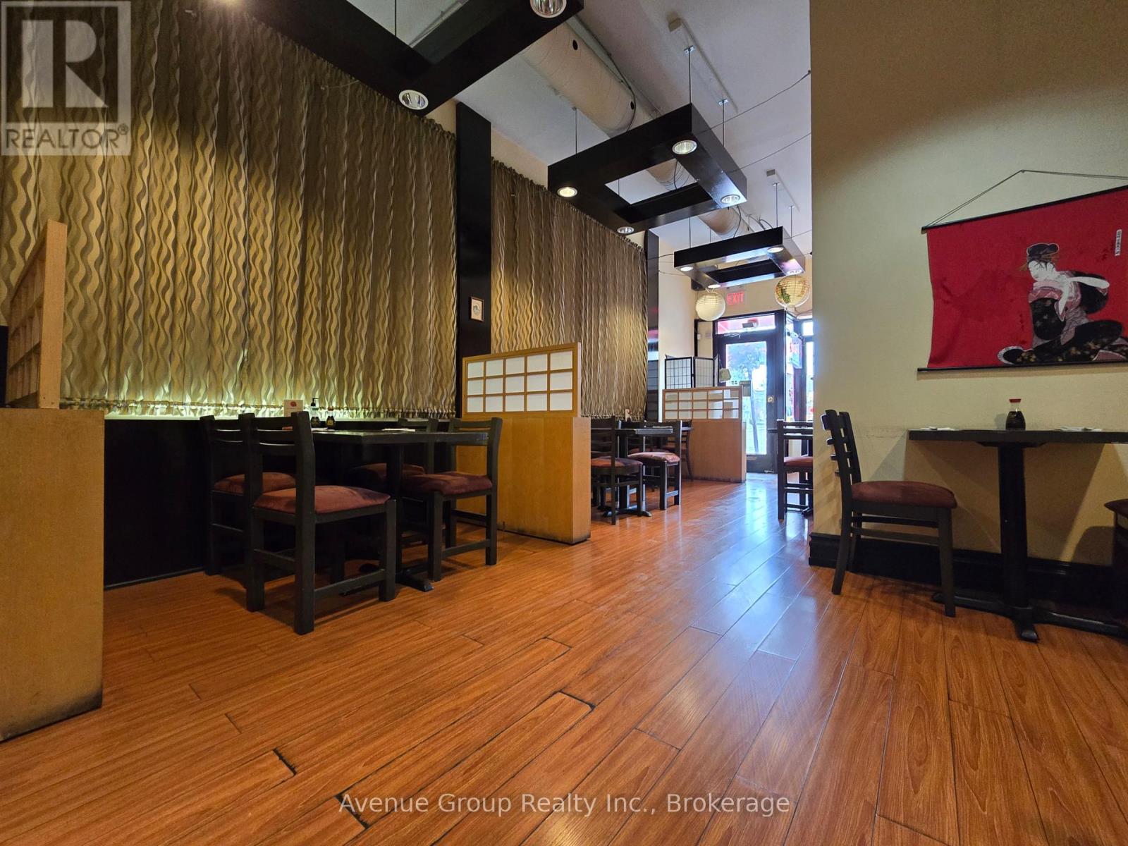 376 Eglinton Avenue W, Toronto, Ontario M5N 1A2 - Photo 6 - C13527634