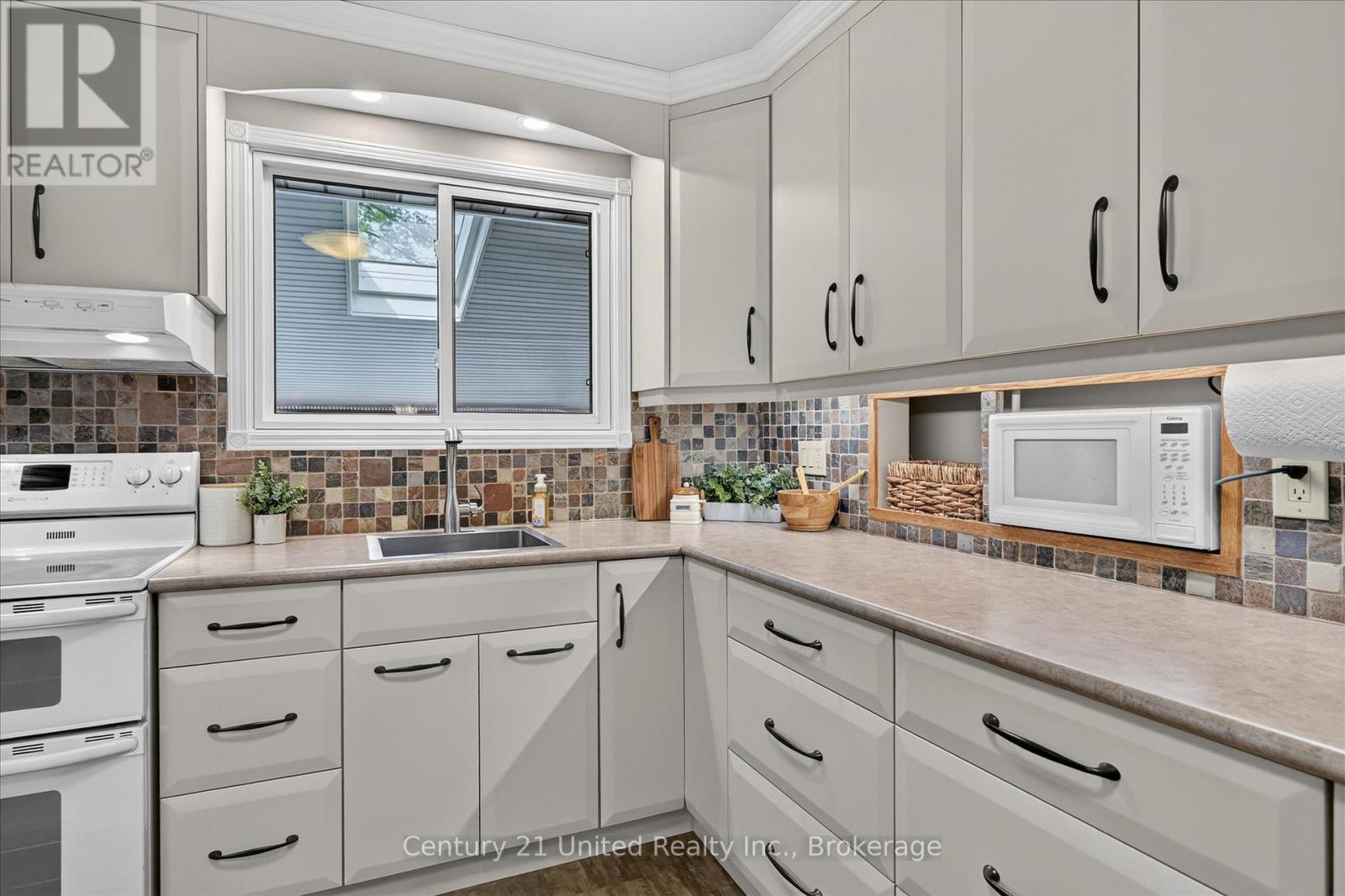83 Nevin Avenue, Peterborough, Ontario  K9J 6E9 - Photo 15 - X13527552