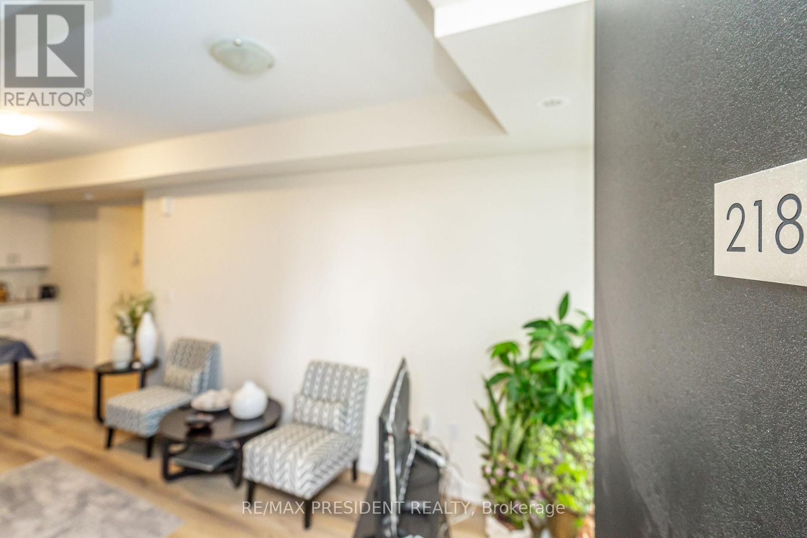218 - 755 Omega Drive, Pickering, Ontario  L1V 0H1 - Photo 4 - E13527448