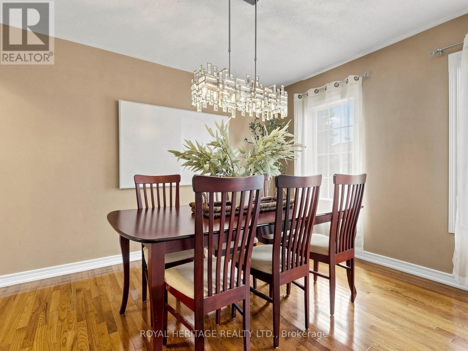 1 Wakem Court, Whitby, Ontario  L1P 1T8 - Photo 9 - E13527606