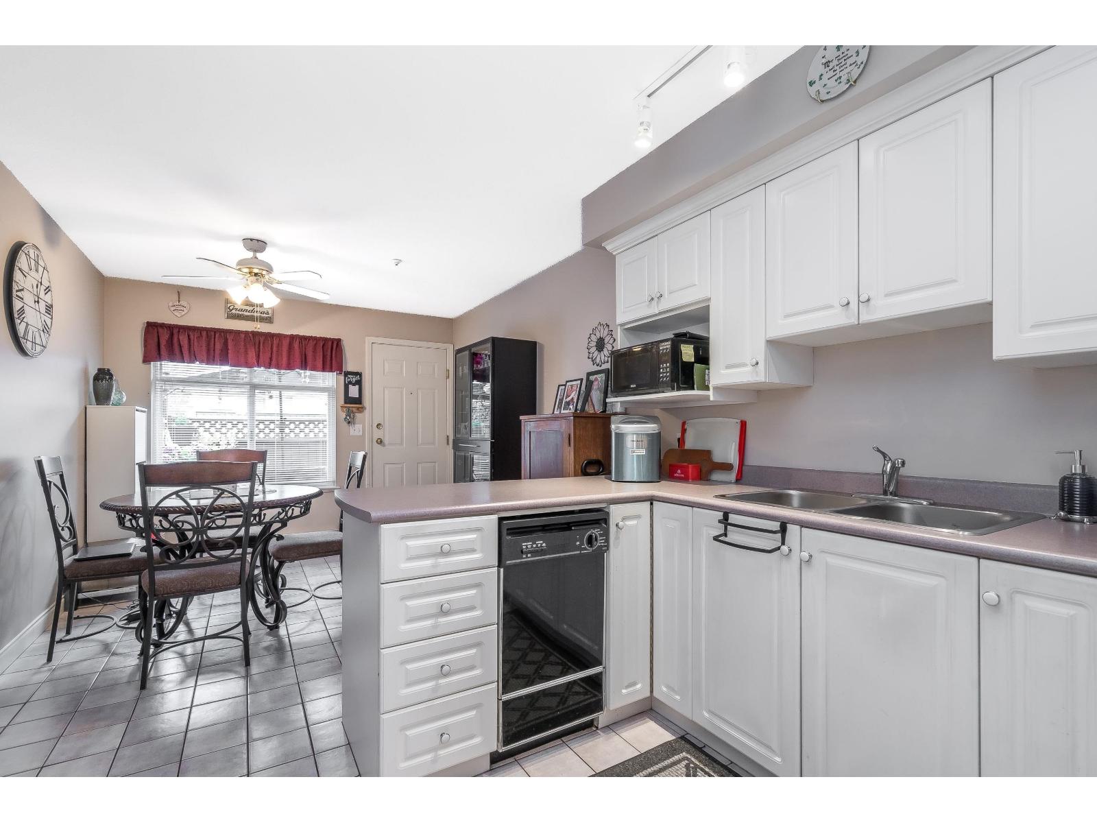 2 20258 Michaud Crescent, Langley, British Columbia  V3A 4B2 - Photo 11 - R3142110