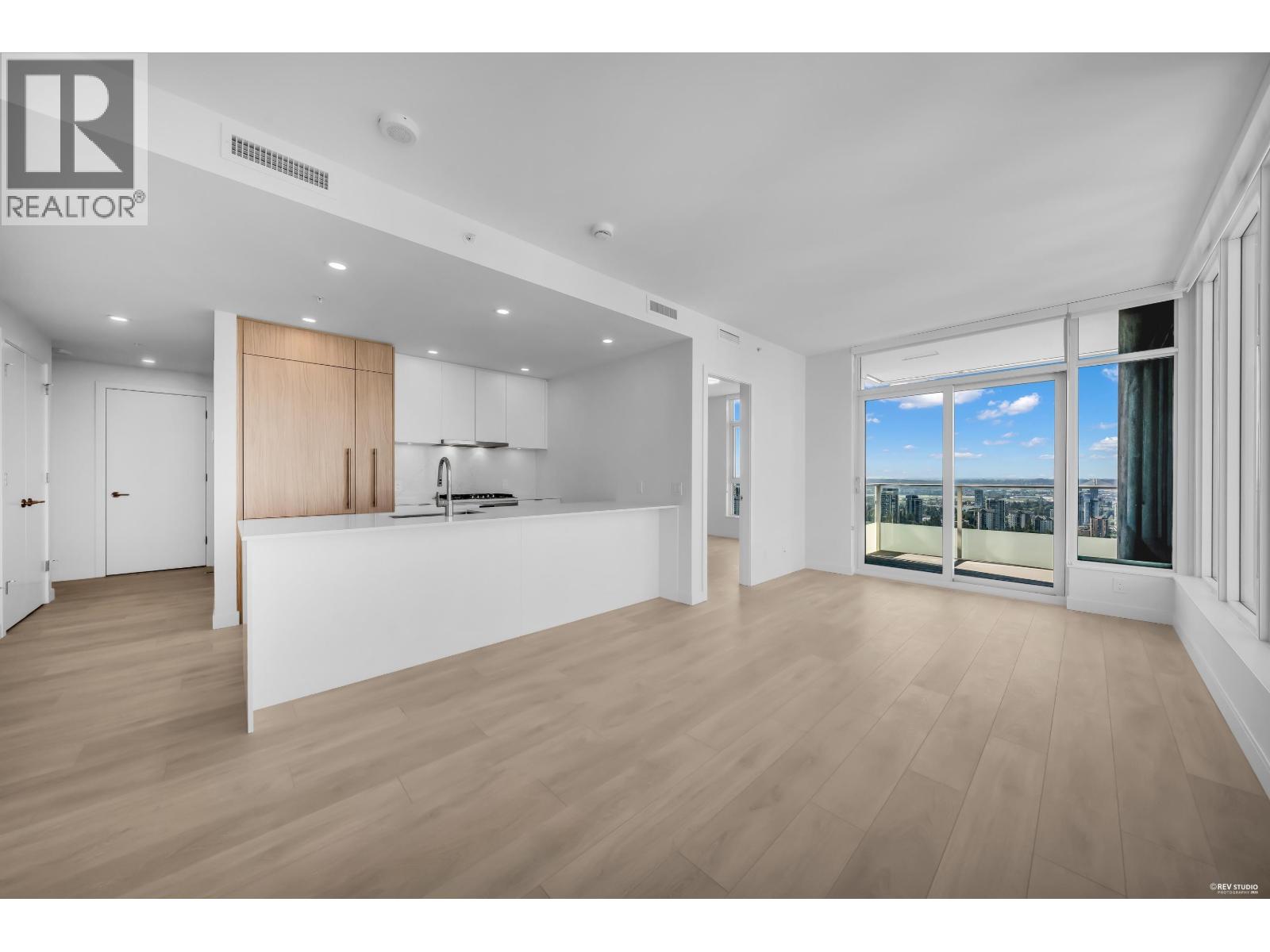 3104 537 Cottonwood Avenue, Coquitlam, British Columbia  V3J 0S4 - Photo 10 - R3141953