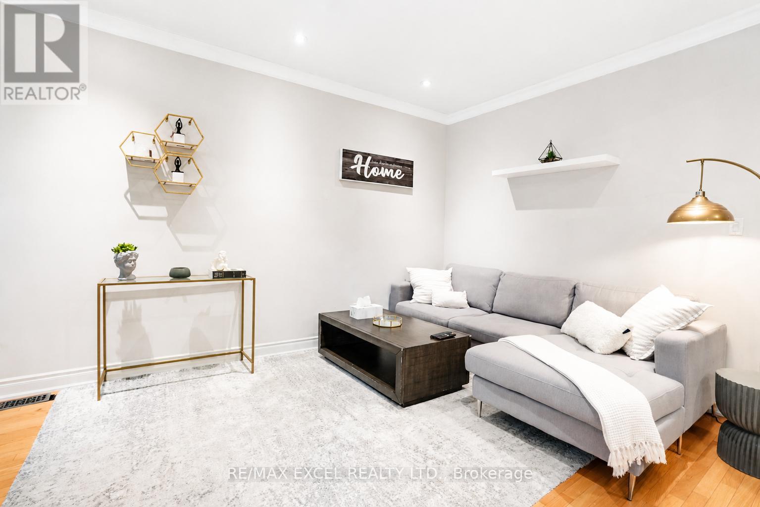 Main - 214 Farmstead Road, Richmond Hill, Ontario  L4S 2J6 - Photo 5 - N13527478