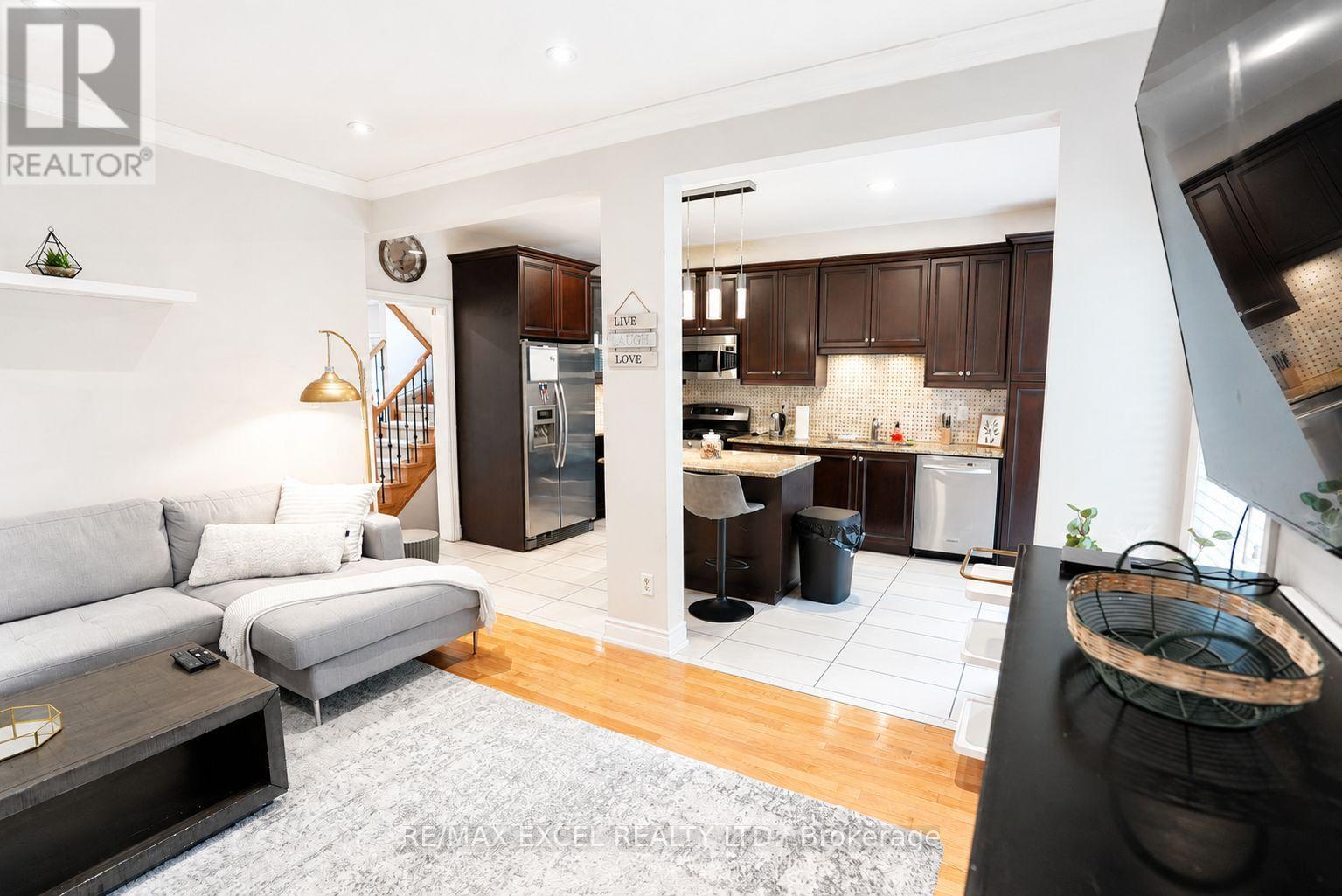 Main - 214 Farmstead Road, Richmond Hill, Ontario  L4S 2J6 - Photo 6 - N13527478