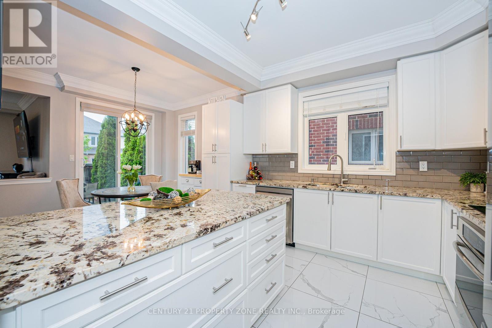 169 Downy Emerald Drive, Bradford West Gwillimbury (Bradford), Ontario  L3Z 0E6 - Photo 17 - N13527694