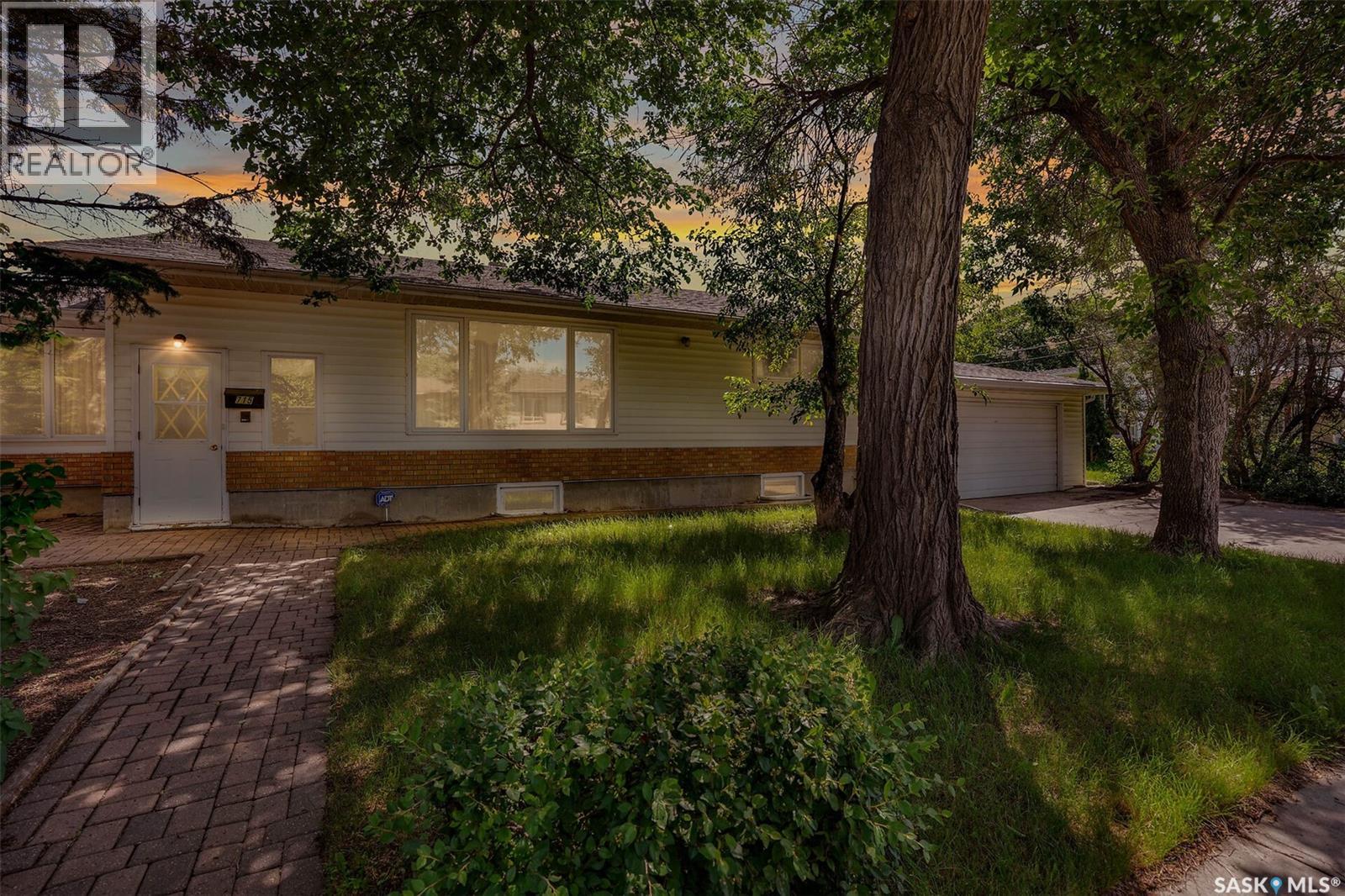 715 Connaught STREET, Regina, Saskatchewan