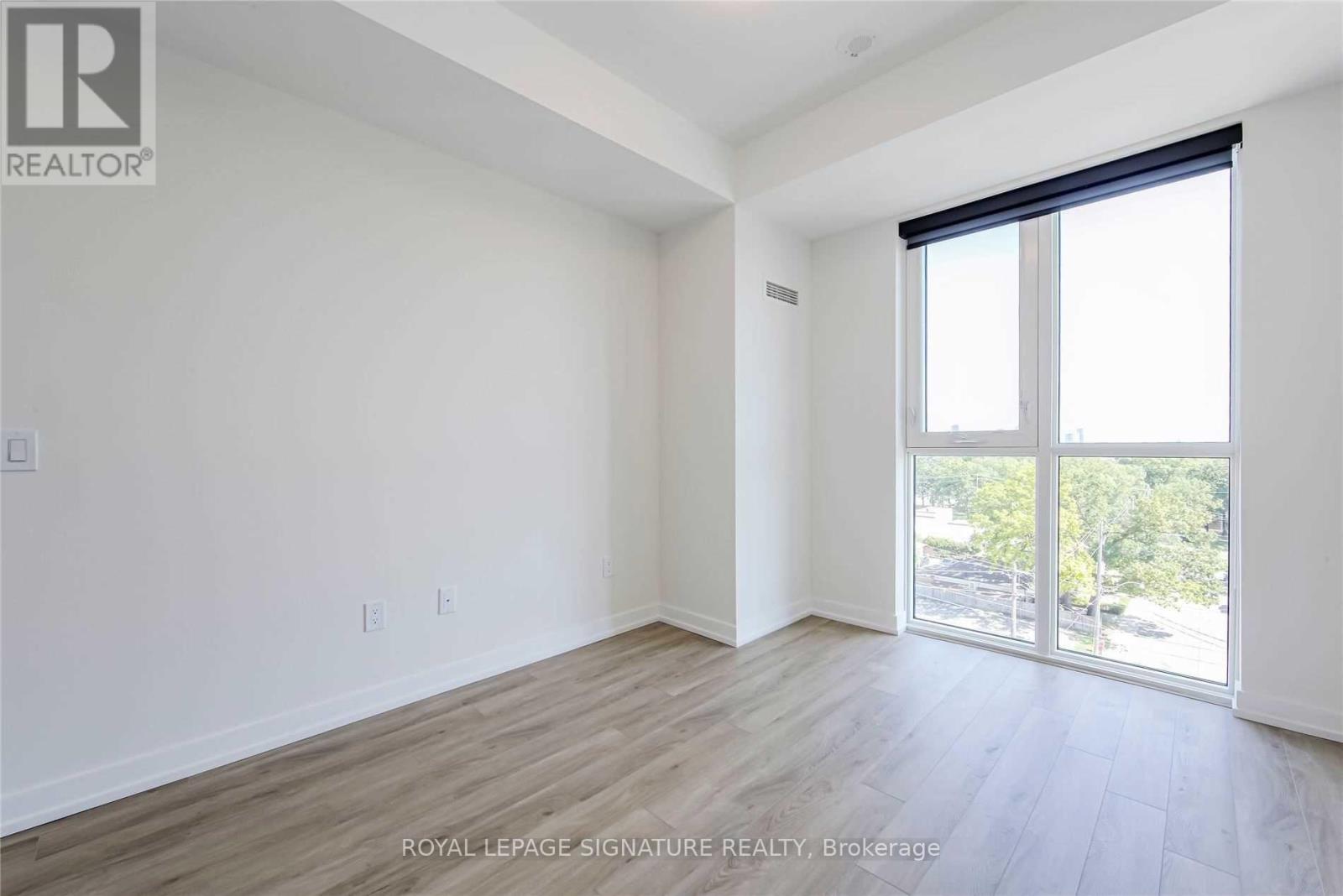 706 - 2300 St Clair Avenue W, Toronto, Ontario M6N 0B3 - Photo 10 - W13527434