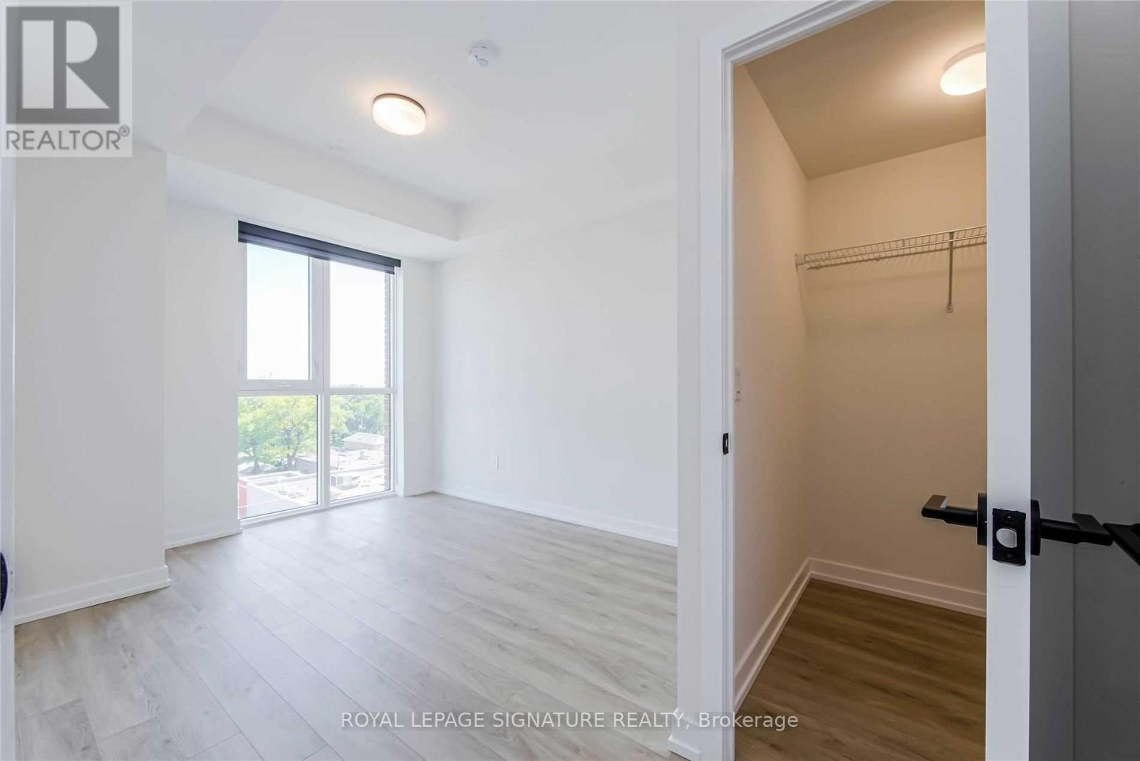 706 - 2300 St Clair Avenue W, Toronto, Ontario M6N 0B3 - Photo 9 - W13527434