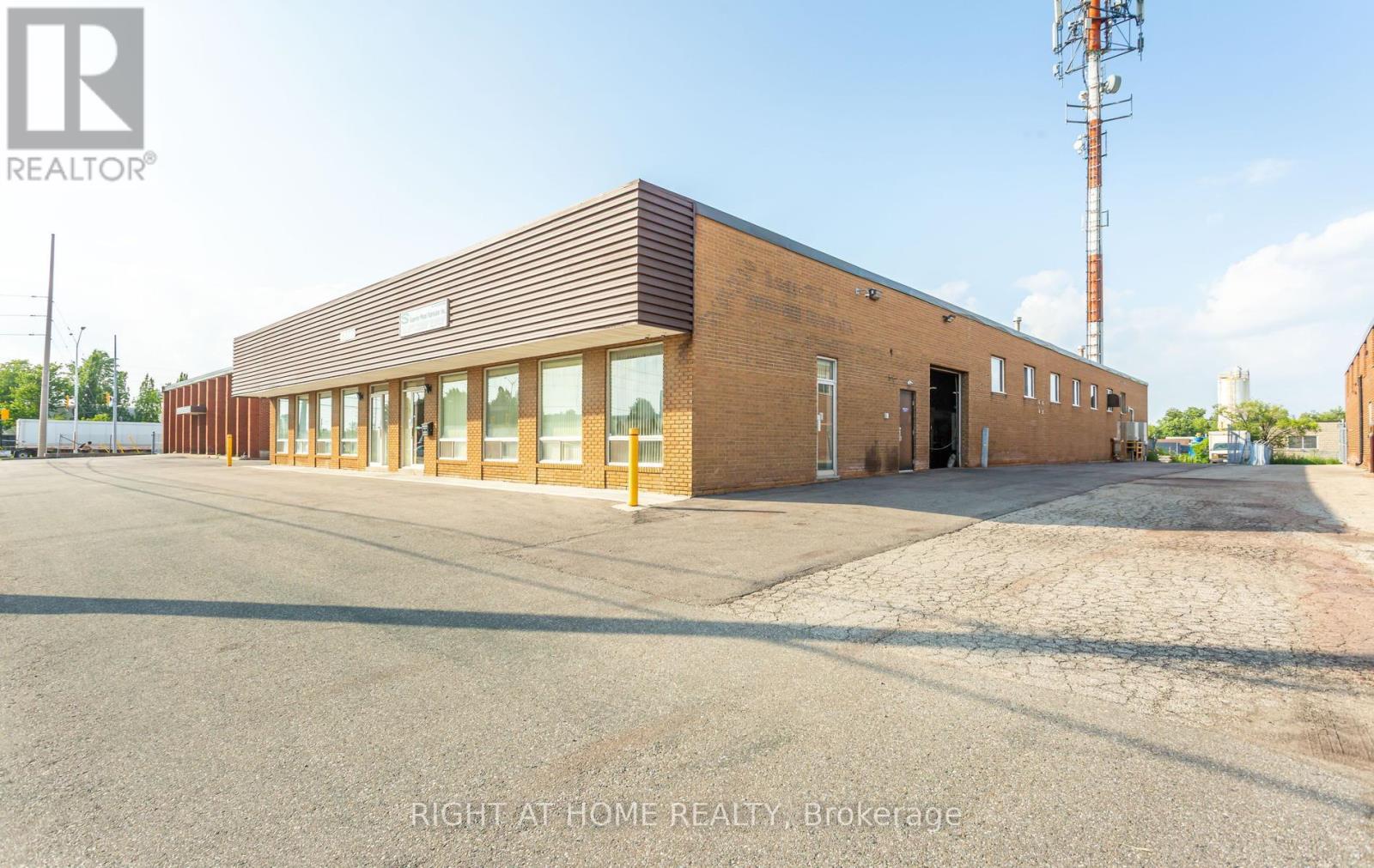 5277 Creekbank Road, Mississauga, Ontario  L4W 1N3 - Photo 3 - W13527454