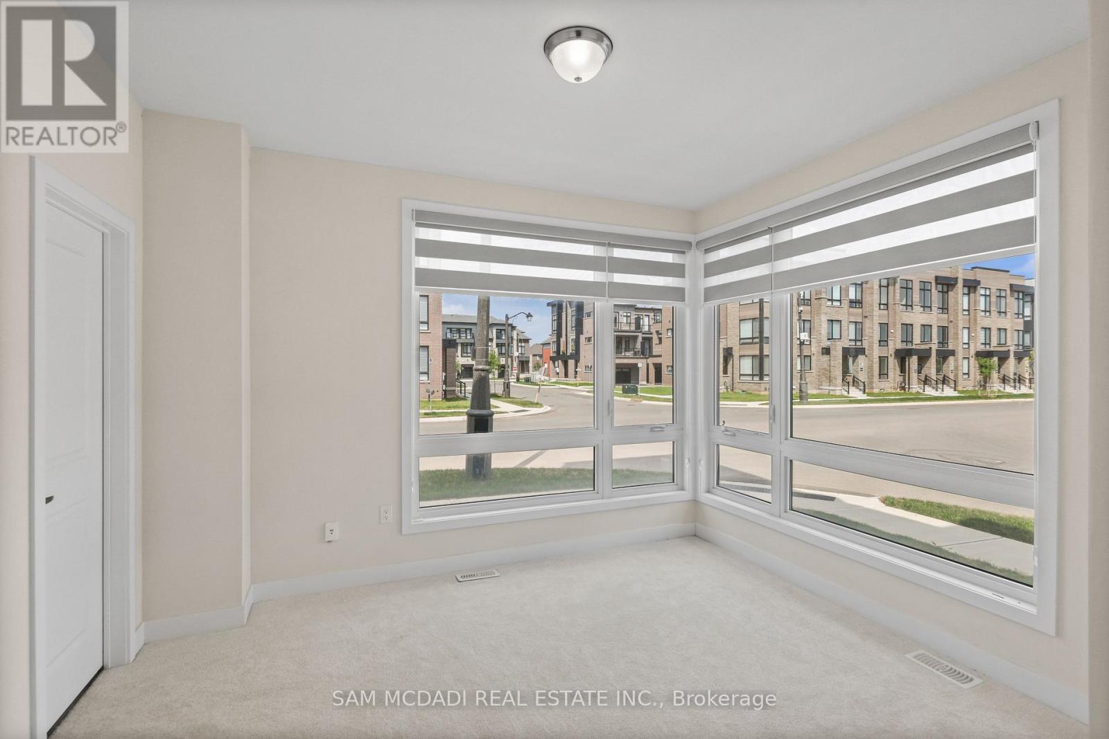1327 Anthonia Trail, Oakville, Ontario  L6H 7Y8 - Photo 4 - W13527494