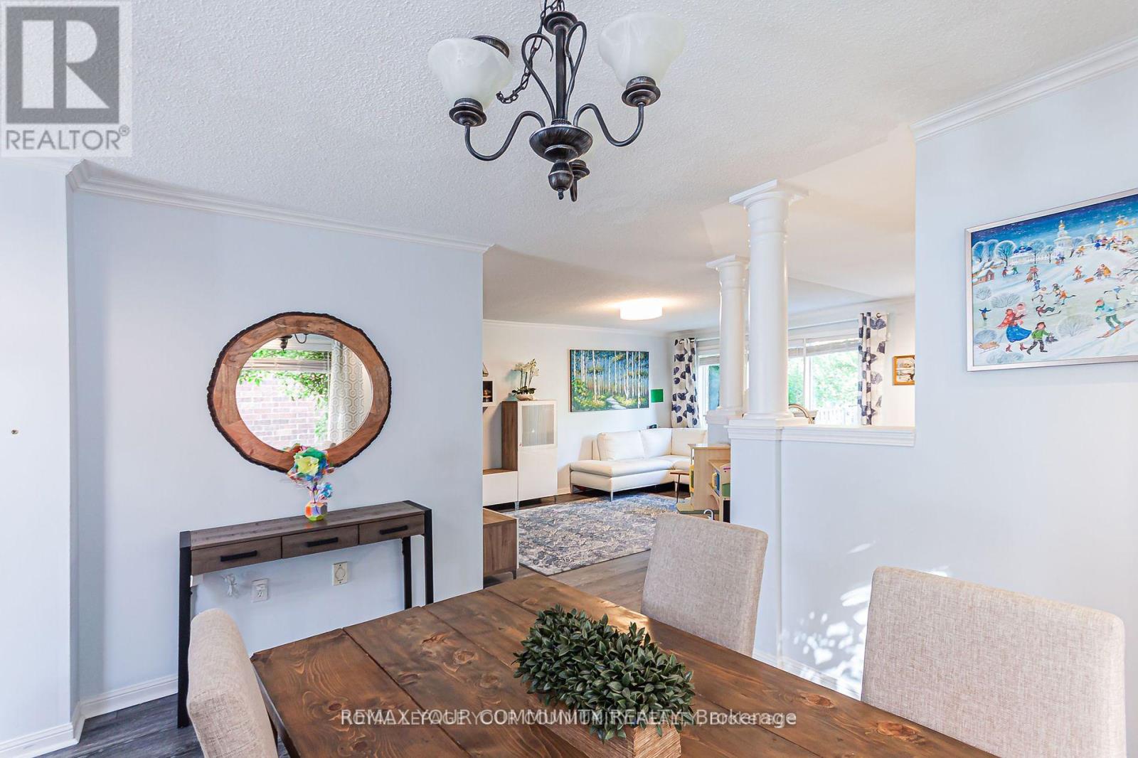 688 Hamilton Crescent, Milton, Ontario L9T 6H1 - Photo 3 - W13527504