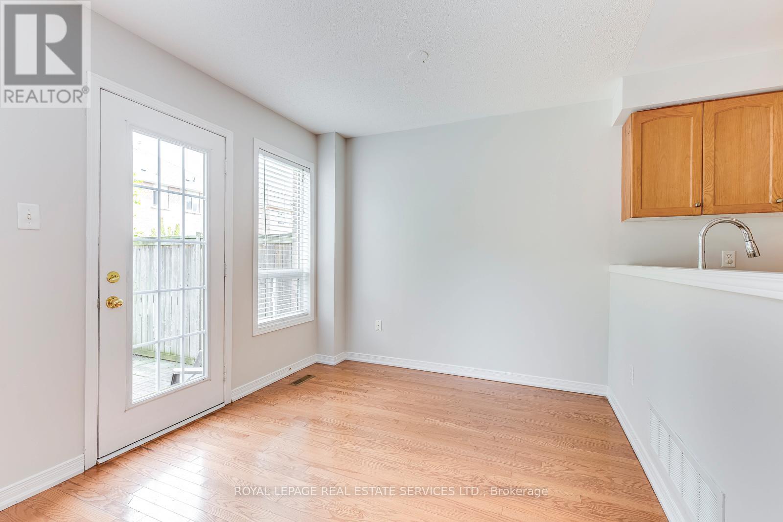 1835 Mccoy Avenue, Burlington, Ontario  L7L 7M1 - Photo 10 - W13527608