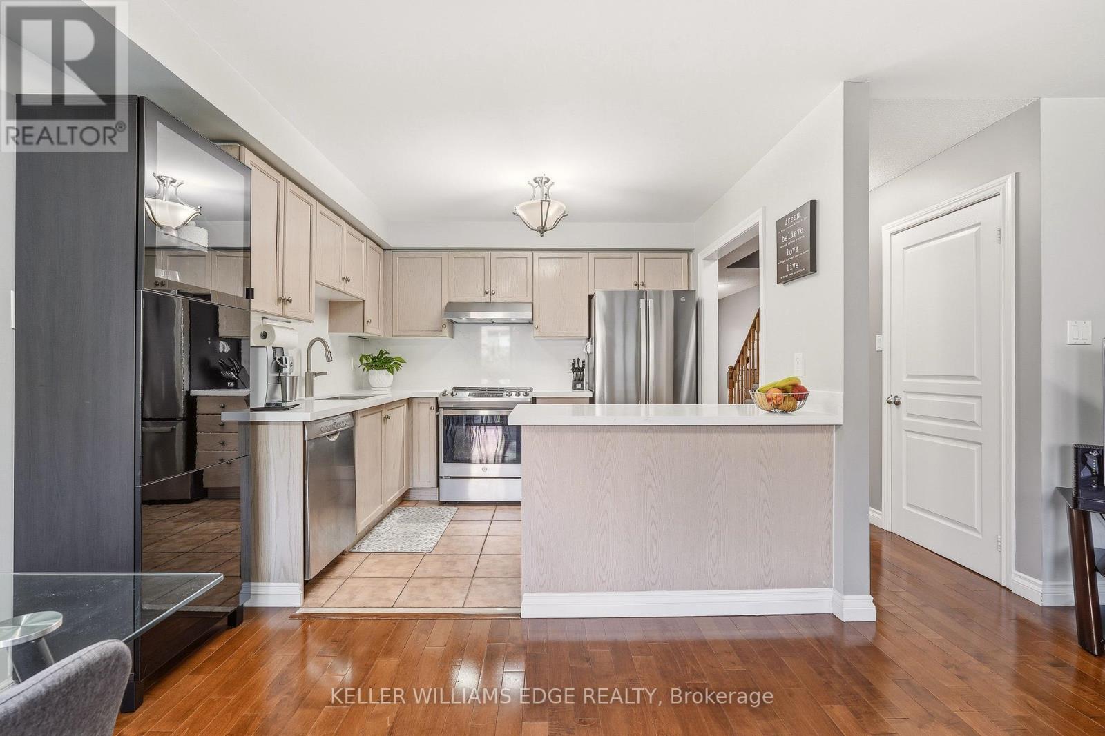 2408 Nichols Drive, Oakville, Ontario  L6H 6T2 - Photo 7 - W13527680