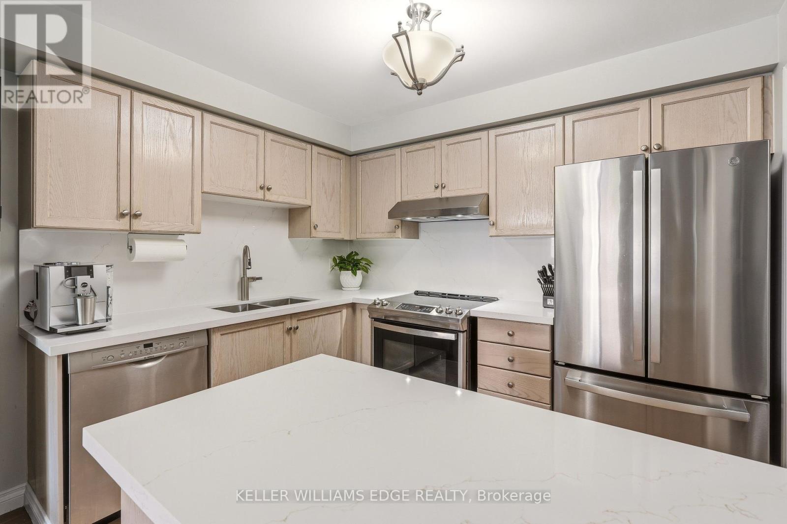 2408 Nichols Drive, Oakville, Ontario  L6H 6T2 - Photo 8 - W13527680