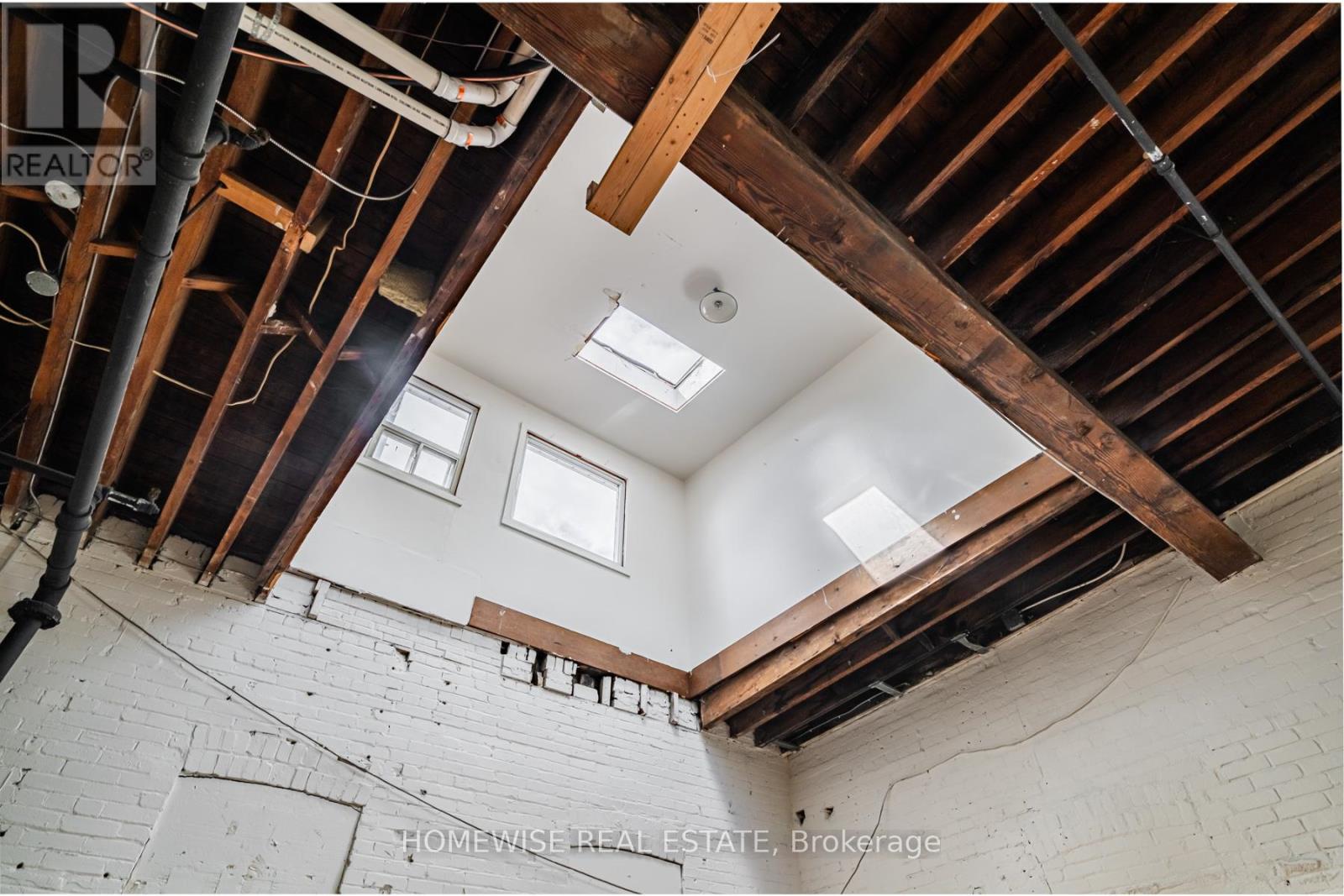 210 - 46 Noble Street, Toronto, Ontario M6K 2C9 - Photo 11 - W13527684