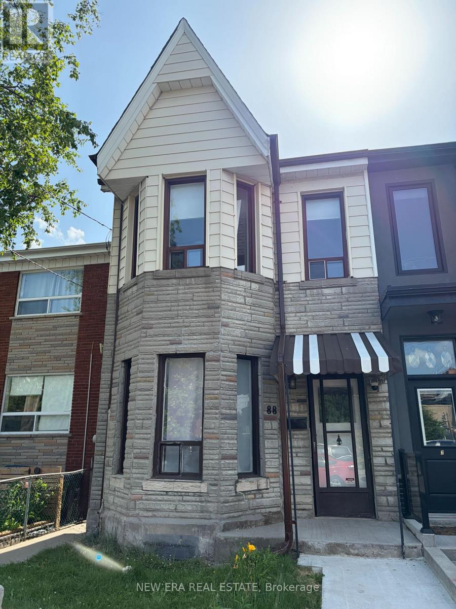 2ND FLOOR - 88 LAUGHTON AVENUE