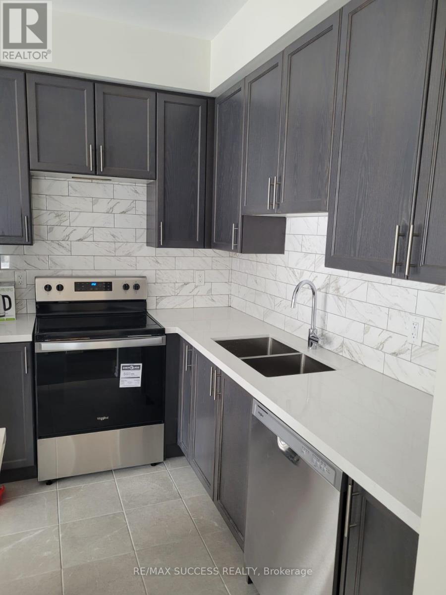 7 - 30 Mia Drive, Hamilton, Ontario  L9B 0K1 - Photo 11 - X13527562