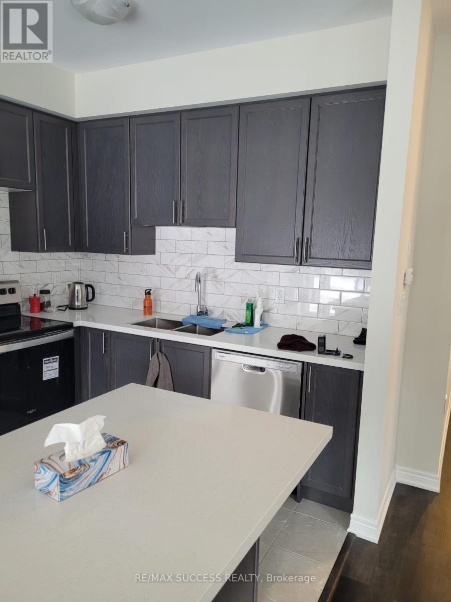 7 - 30 Mia Drive, Hamilton, Ontario  L9B 0K1 - Photo 12 - X13527562