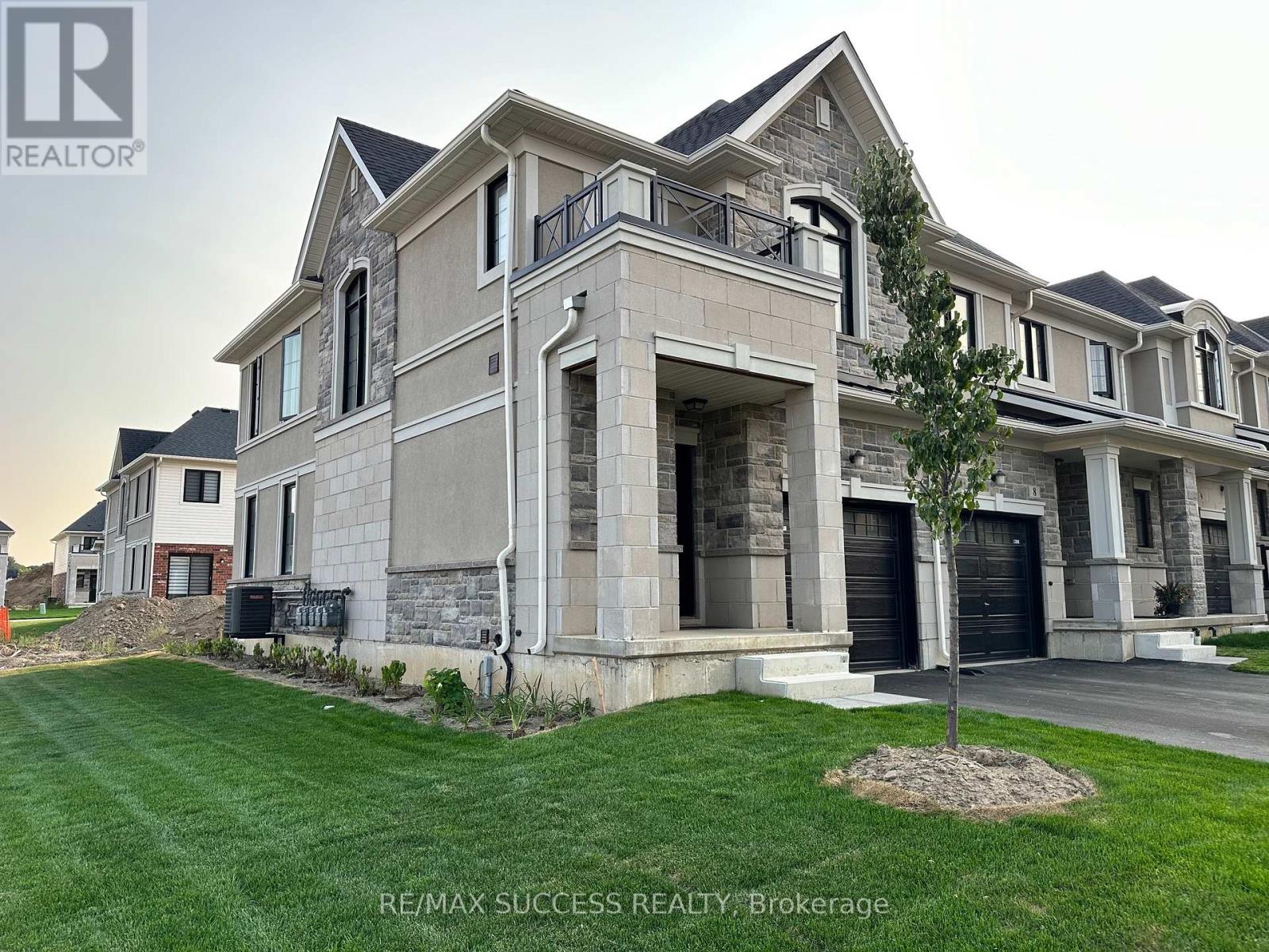 7 - 30 Mia Drive, Hamilton, Ontario  L9B 0K1 - Photo 5 - X13527562