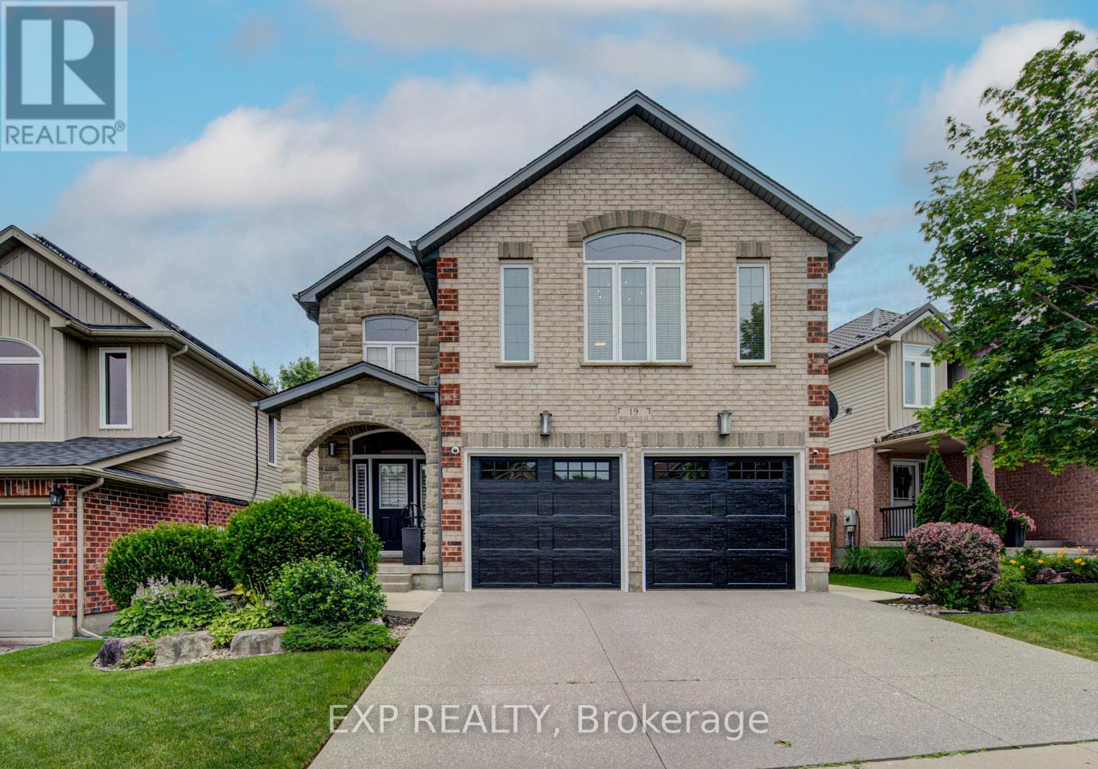 19 Bridleridge Street, Kitchener, Ontario  N2P 2T9 - Photo 1 - X13527572