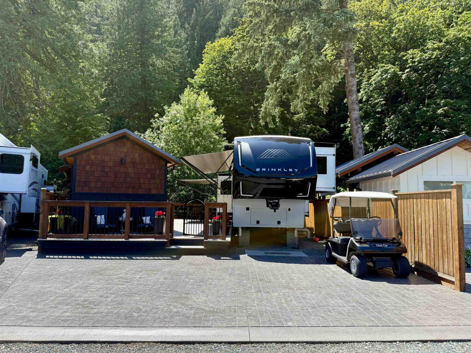 381 720 HOT SPRINGS ROAD|Harrison Hot Springs